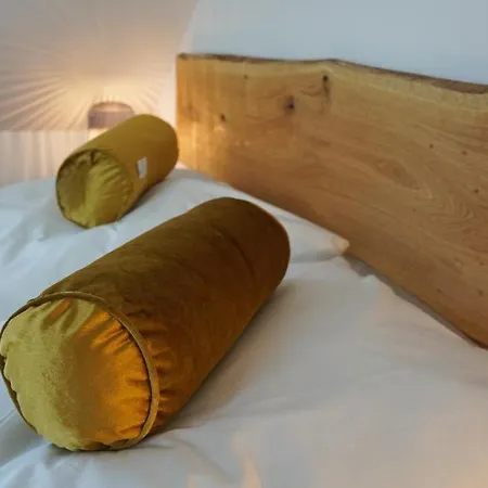 Moderne Stadtwohnung In Zentrumsnaher Lage شقة